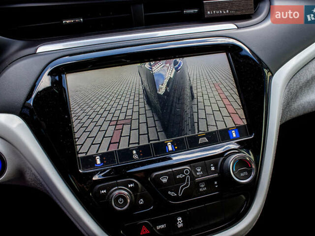 Черный Шевроле Bolt EV, объемом двигателя 0 л и пробегом 85 тыс. км за 17200 $, фото 36 на Automoto.ua