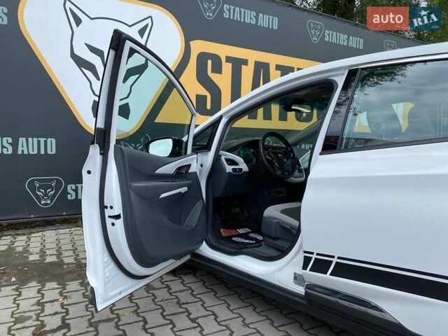 Чорний Шевроле Bolt EV, об'ємом двигуна 3 л та пробігом 78 тис. км за 16300 $, фото 11 на Automoto.ua