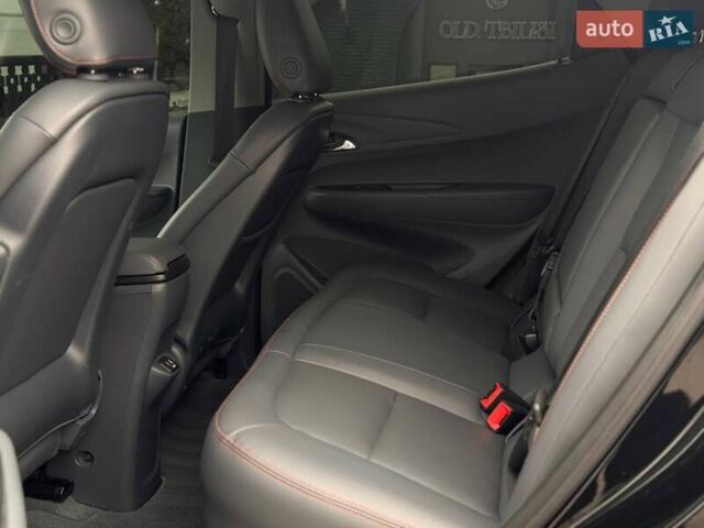 Черный Шевроле Bolt EV, объемом двигателя 0 л и пробегом 11 тыс. км за 17800 $, фото 47 на Automoto.ua