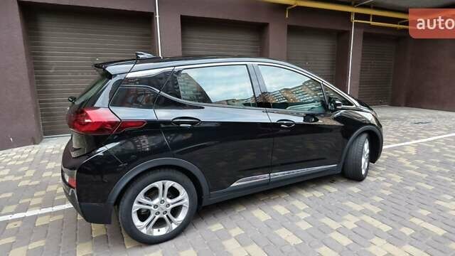 Черный Шевроле Bolt EV, объемом двигателя 0 л и пробегом 87 тыс. км за 14700 $, фото 13 на Automoto.ua