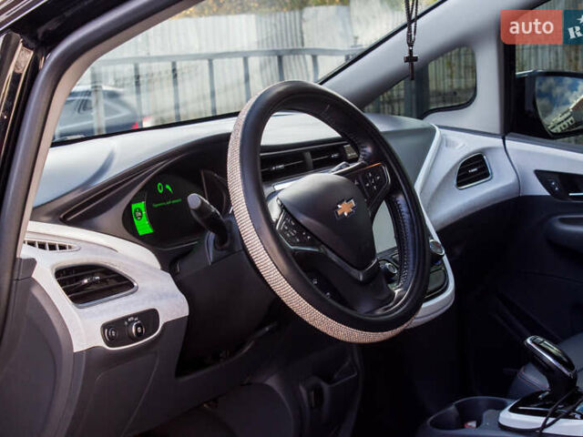 Черный Шевроле Bolt EV, объемом двигателя 0 л и пробегом 84 тыс. км за 18900 $, фото 42 на Automoto.ua