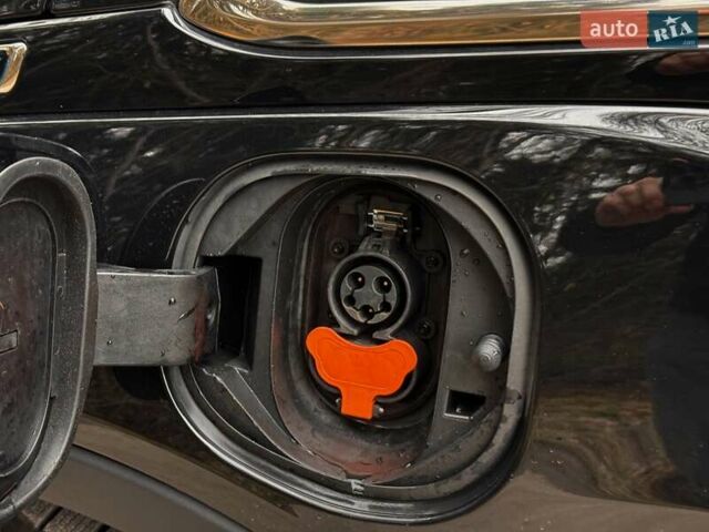 Черный Шевроле Bolt EV, объемом двигателя 0 л и пробегом 47 тыс. км за 16600 $, фото 10 на Automoto.ua