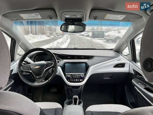 Черный Шевроле Bolt EV, объемом двигателя 0 л и пробегом 21 тыс. км за 17900 $, фото 8 на Automoto.ua