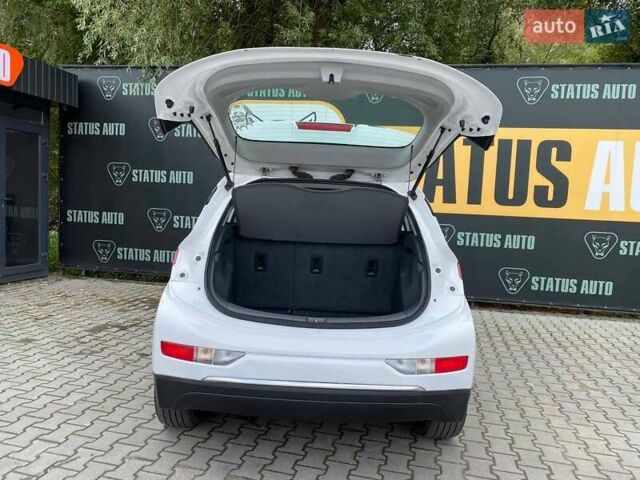 Чорний Шевроле Bolt EV, об'ємом двигуна 3 л та пробігом 78 тис. км за 16300 $, фото 9 на Automoto.ua