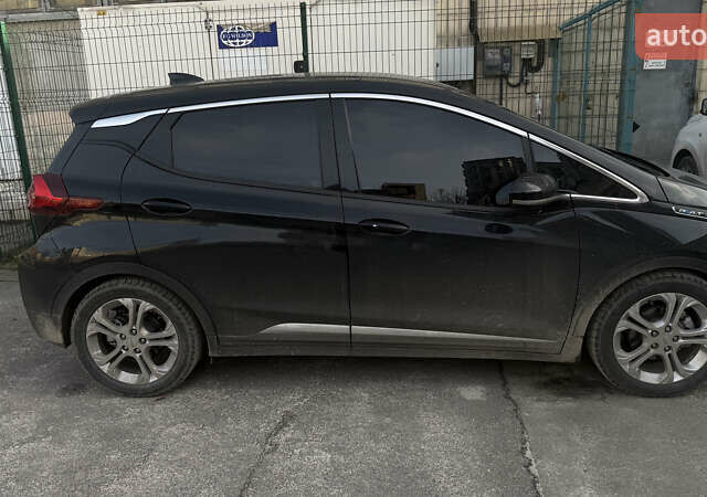 Черный Шевроле Bolt EV, объемом двигателя 0 л и пробегом 85 тыс. км за 16500 $, фото 1 на Automoto.ua