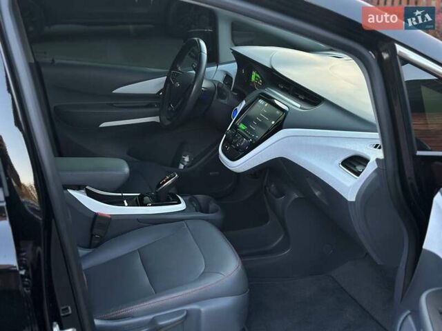 Черный Шевроле Bolt EV, объемом двигателя 0 л и пробегом 10 тыс. км за 17800 $, фото 13 на Automoto.ua