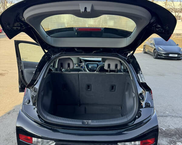 Черный Шевроле Bolt EV, объемом двигателя 0 л и пробегом 217 тыс. км за 14000 $, фото 7 на Automoto.ua