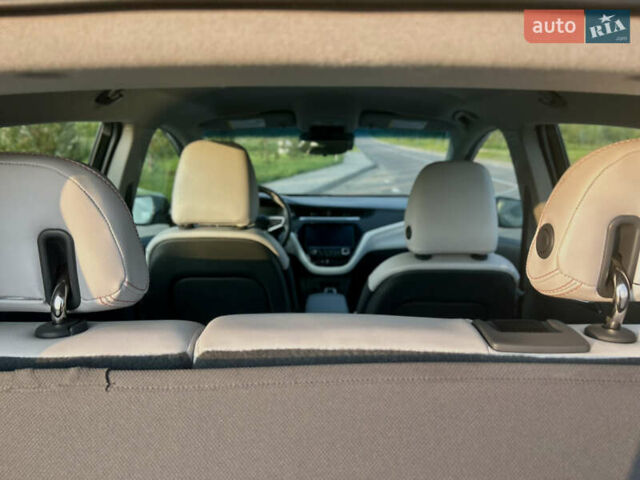 Черный Шевроле Bolt EV, объемом двигателя 0 л и пробегом 62 тыс. км за 16000 $, фото 17 на Automoto.ua
