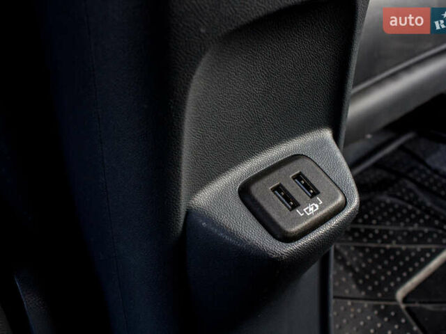 Черный Шевроле Bolt EV, объемом двигателя 0 л и пробегом 84 тыс. км за 18900 $, фото 29 на Automoto.ua