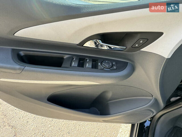 Чорний Шевроле Bolt EV, об'ємом двигуна 0 л та пробігом 65 тис. км за 14000 $, фото 15 на Automoto.ua