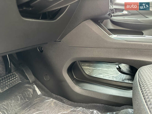 Черный Шевроле Bolt EV, объемом двигателя 0 л и пробегом 18 тыс. км за 18500 $, фото 22 на Automoto.ua