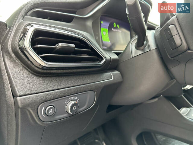 Черный Шевроле Bolt EV, объемом двигателя 0 л и пробегом 18 тыс. км за 18500 $, фото 8 на Automoto.ua