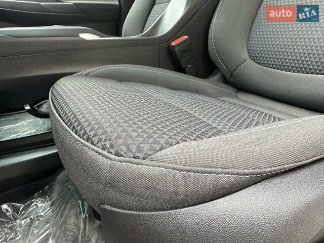 Черный Шевроле Bolt EV, объемом двигателя 0 л и пробегом 18 тыс. км за 18500 $, фото 10 на Automoto.ua