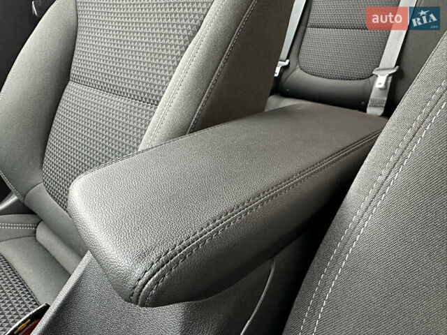 Черный Шевроле Bolt EV, объемом двигателя 0 л и пробегом 18 тыс. км за 18500 $, фото 17 на Automoto.ua