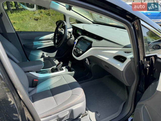 Черный Шевроле Bolt EV, объемом двигателя 0 л и пробегом 6 тыс. км за 19950 $, фото 25 на Automoto.ua