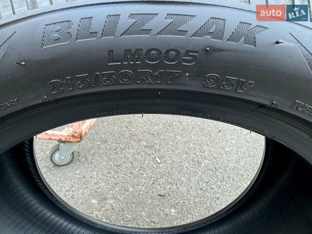 Черный Шевроле Bolt EV, объемом двигателя 0 л и пробегом 18 тыс. км за 18500 $, фото 3 на Automoto.ua