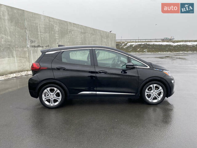 Черный Шевроле Bolt EV, объемом двигателя 0 л и пробегом 50 тыс. км за 15800 $, фото 23 на Automoto.ua