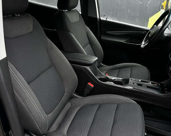 Черный Шевроле Bolt EV, объемом двигателя 0 л и пробегом 110 тыс. км за 16500 $, фото 15 на Automoto.ua