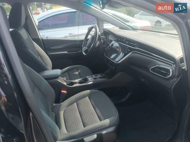 Черный Шевроле Bolt EV, объемом двигателя 0 л и пробегом 111 тыс. км за 15499 $, фото 6 на Automoto.ua
