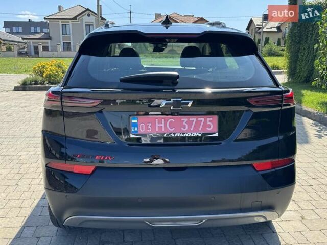 Черный Шевроле Bolt EV, объемом двигателя 0 л и пробегом 30 тыс. км за 18900 $, фото 4 на Automoto.ua