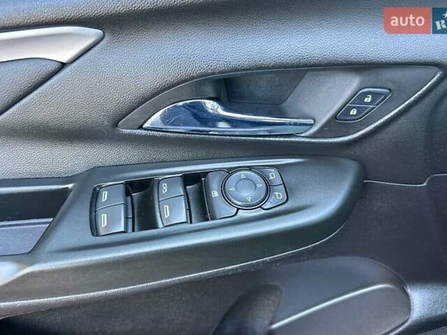 Черный Шевроле Bolt EV, объемом двигателя 0 л и пробегом 36 тыс. км за 4900 $, фото 9 на Automoto.ua