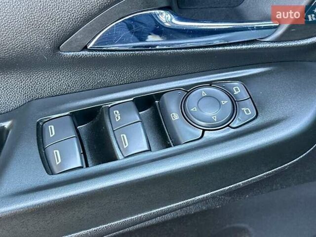 Черный Шевроле Bolt EV, объемом двигателя 0 л и пробегом 36 тыс. км за 4900 $, фото 10 на Automoto.ua