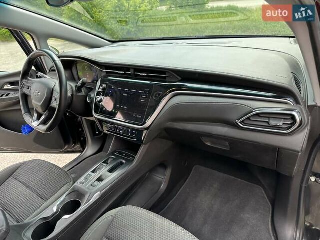 Черный Шевроле Bolt EV, объемом двигателя 0 л и пробегом 25 тыс. км за 17900 $, фото 7 на Automoto.ua