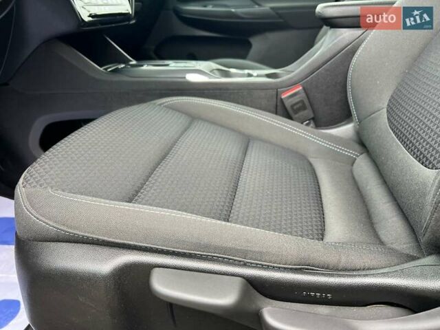 Черный Шевроле Bolt EV, объемом двигателя 0 л и пробегом 24 тыс. км за 16999 $, фото 26 на Automoto.ua