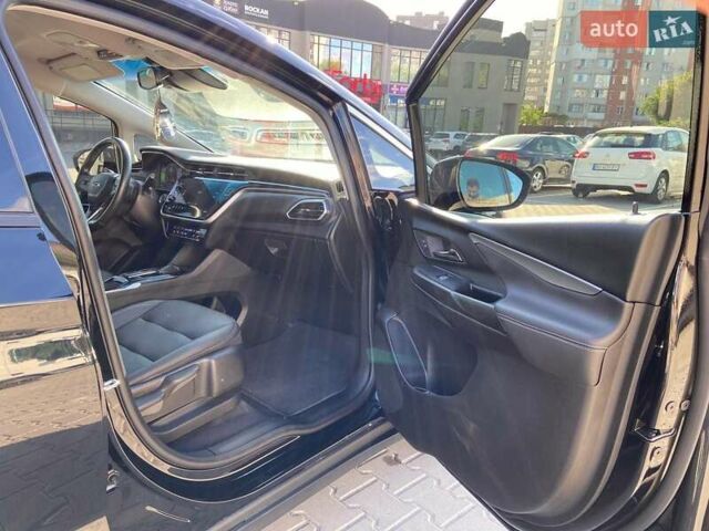Черный Шевроле Bolt EV, объемом двигателя 0 л и пробегом 31 тыс. км за 16300 $, фото 12 на Automoto.ua