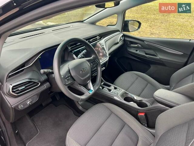 Черный Шевроле Bolt EV, объемом двигателя 0 л и пробегом 24 тыс. км за 16999 $, фото 24 на Automoto.ua