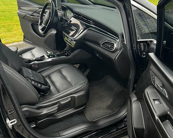 Черный Шевроле Bolt EV, объемом двигателя 0 л и пробегом 82 тыс. км за 17999 $, фото 15 на Automoto.ua