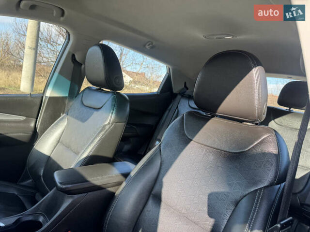 Черный Шевроле Bolt EV, объемом двигателя 0 л и пробегом 101 тыс. км за 17400 $, фото 14 на Automoto.ua