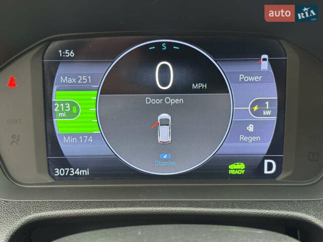 Черный Шевроле Bolt EV, объемом двигателя 0 л и пробегом 49 тыс. км за 18500 $, фото 8 на Automoto.ua