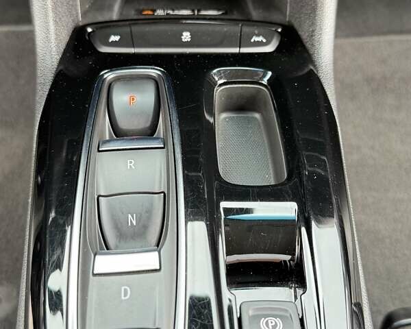 Черный Шевроле Bolt EV, объемом двигателя 0 л и пробегом 42 тыс. км за 19900 $, фото 20 на Automoto.ua