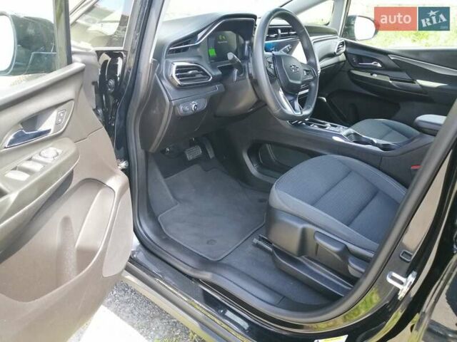 Черный Шевроле Bolt EV, объемом двигателя 0 л и пробегом 40 тыс. км за 16800 $, фото 8 на Automoto.ua