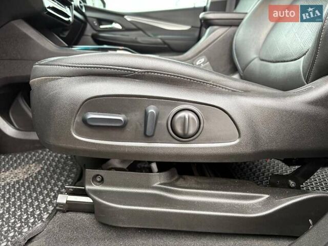 Чорний Шевроле Bolt EV, об'ємом двигуна 0 л та пробігом 71 тис. км за 18200 $, фото 4 на Automoto.ua