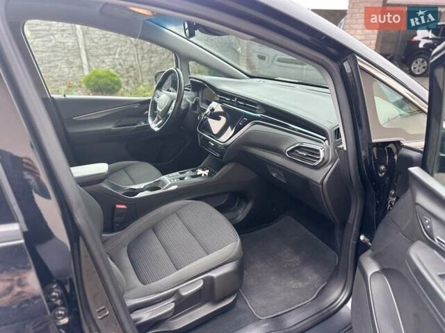 Черный Шевроле Bolt EV, объемом двигателя 0 л и пробегом 25 тыс. км за 17900 $, фото 17 на Automoto.ua