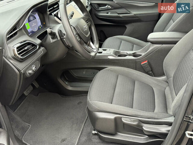 Черный Шевроле Bolt EV, объемом двигателя 0 л и пробегом 49 тыс. км за 18500 $, фото 5 на Automoto.ua