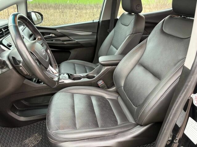 Чорний Шевроле Bolt EV, об'ємом двигуна 0 л та пробігом 71 тис. км за 18200 $, фото 7 на Automoto.ua