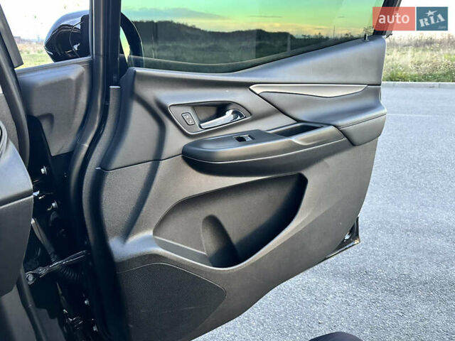 Шевроле Bolt EV 2023 в Виннице на Automoto.ua Черный Шевроле Bolt EV, объемом двигателя 0 л и пробегом 70 тыс. км за 22999 $, фото 83 на Automoto.ua