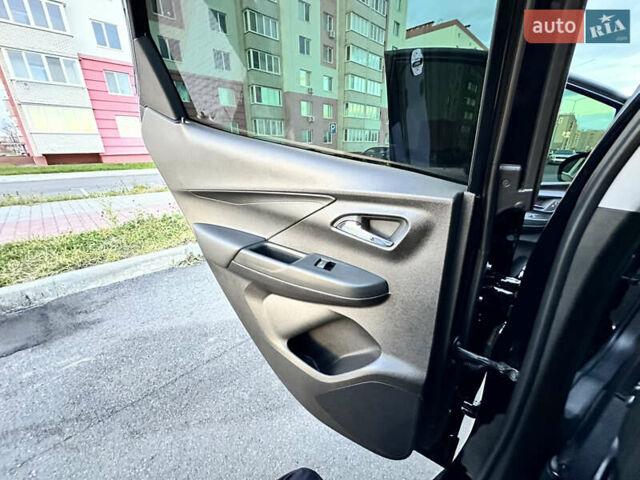 Шевроле Bolt EV 2023 в Виннице на Automoto.ua Черный Шевроле Bolt EV, объемом двигателя 0 л и пробегом 70 тыс. км за 22999 $, фото 71 на Automoto.ua