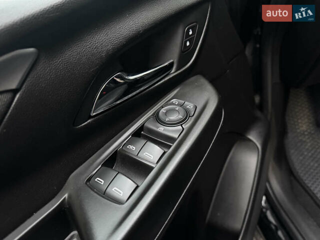 Черный Шевроле Bolt EV, объемом двигателя 0 л и пробегом 68 тыс. км за 19000 $, фото 11 на Automoto.ua