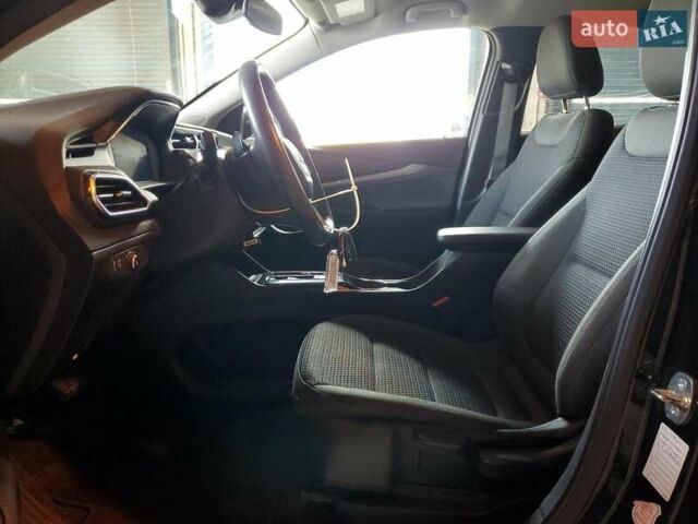 Черный Шевроле Bolt EV, объемом двигателя 0 л и пробегом 82 тыс. км за 5500 $, фото 6 на Automoto.ua