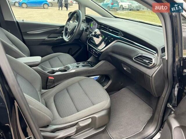 Черный Шевроле Bolt EV, объемом двигателя 0 л и пробегом 24 тыс. км за 16999 $, фото 27 на Automoto.ua
