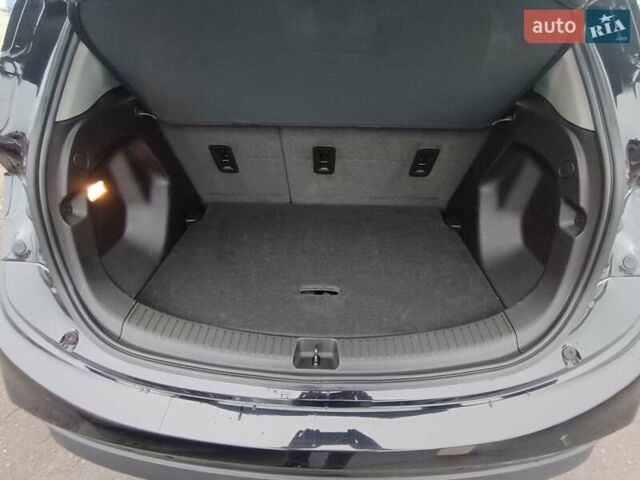 Чорний Шевроле Bolt EV, об'ємом двигуна 0 л та пробігом 29 тис. км за 18900 $, фото 15 на Automoto.ua