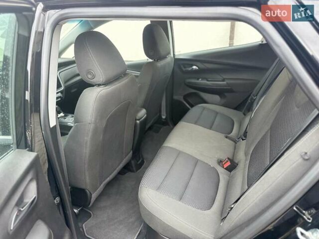 Черный Шевроле Bolt EV, объемом двигателя 0 л и пробегом 25 тыс. км за 17900 $, фото 12 на Automoto.ua