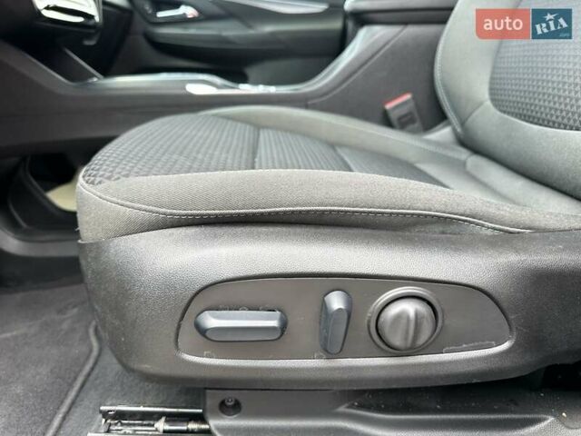 Черный Шевроле Bolt EV, объемом двигателя 0 л и пробегом 25 тыс. км за 17900 $, фото 2 на Automoto.ua