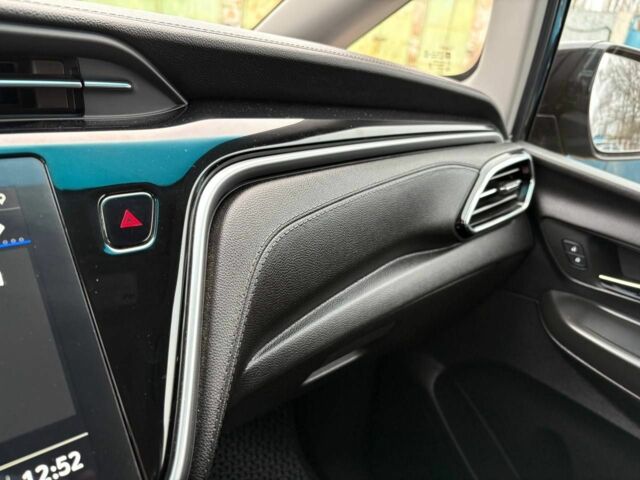 Чорний Шевроле Bolt EV, об'ємом двигуна 0 л та пробігом 71 тис. км за 18200 $, фото 5 на Automoto.ua