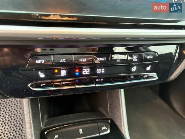 Чорний Шевроле Bolt EV, об'ємом двигуна 0 л та пробігом 71 тис. км за 18200 $, фото 6 на Automoto.ua