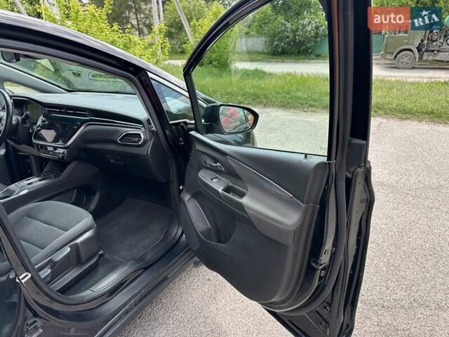 Черный Шевроле Bolt EV, объемом двигателя 0 л и пробегом 25 тыс. км за 17900 $, фото 12 на Automoto.ua